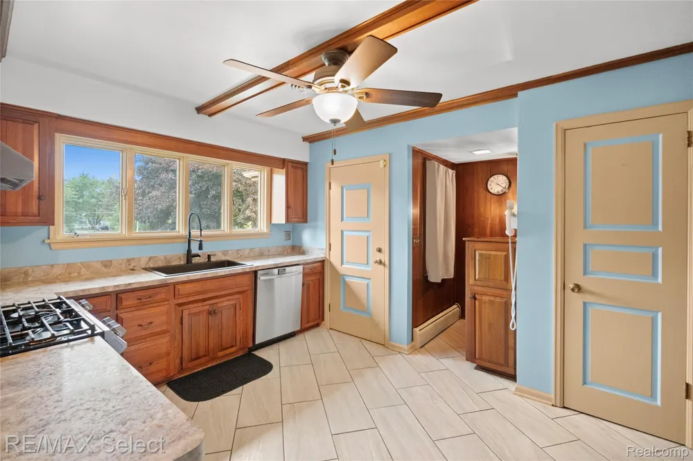 11080 Lapeer Road Davison Township, MI 48423