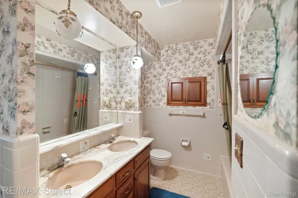 11080 Lapeer Road Davison Township, MI 48423