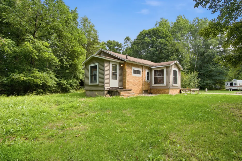 430 W 5th Street Aetna Township, MI 49336