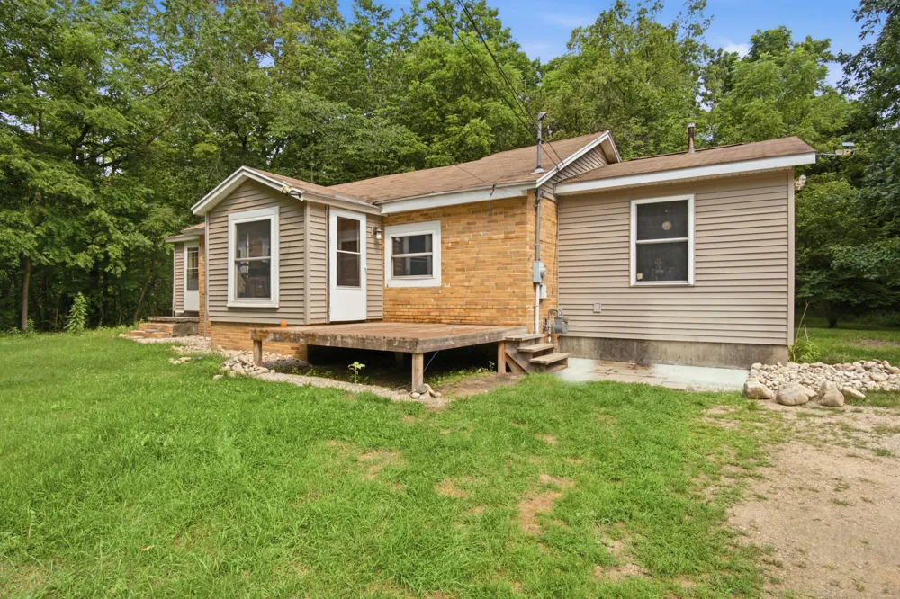 430 W 5th Street Aetna Township, MI 49336