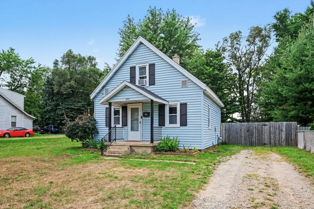 933 Benjamin Avenue NE Grand Rapids City, MI 49503
