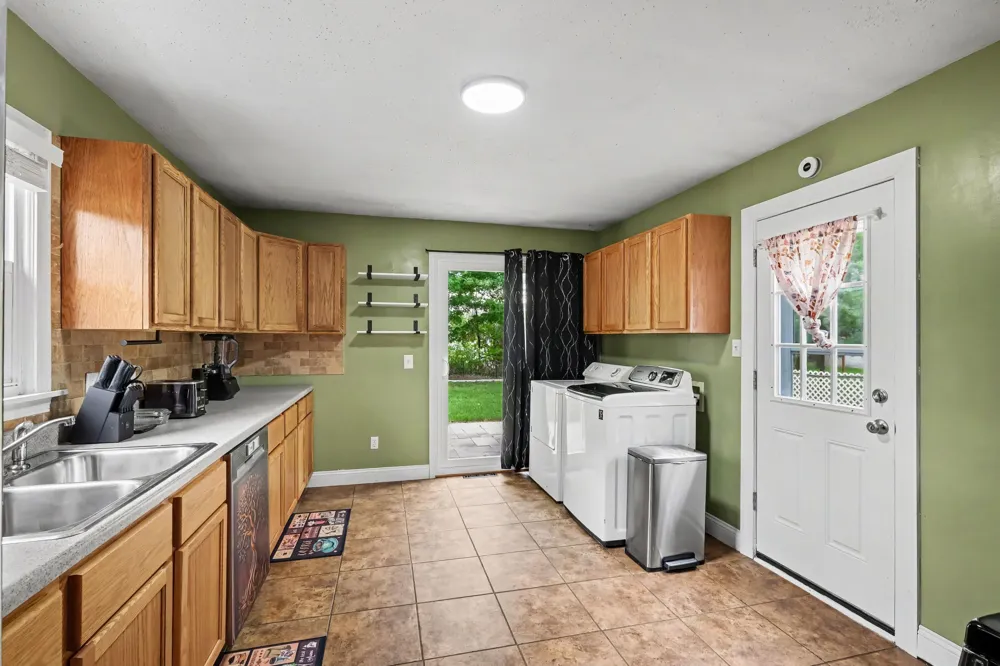 933 Benjamin Avenue NE Grand Rapids City, MI 49503