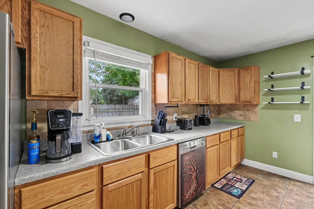 933 Benjamin Avenue NE Grand Rapids City, MI 49503