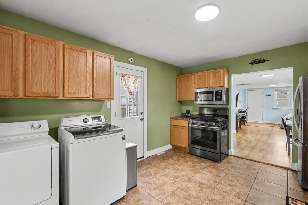 933 Benjamin Avenue NE Grand Rapids City, MI 49503