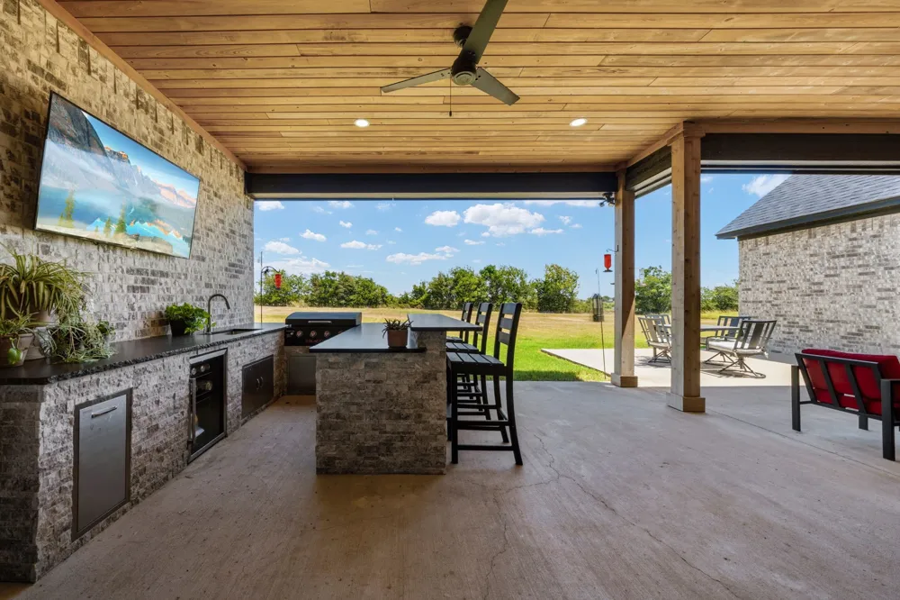220 High Point Drive Hillsboro, TX 76645