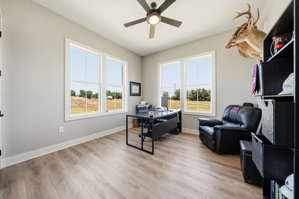 220 High Point Drive Hillsboro, TX 76645