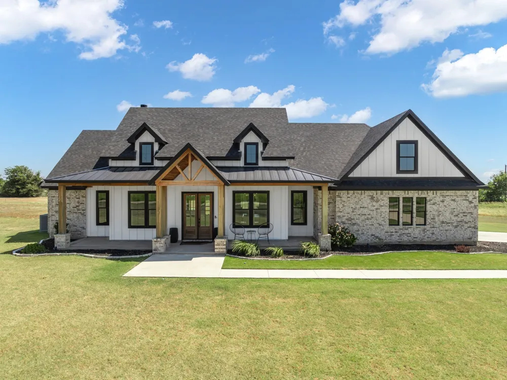 220 High Point Drive Hillsboro, TX 76645