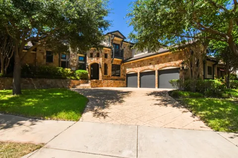 11845 Verona Court