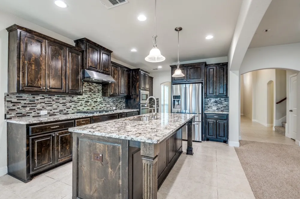 813 Warwick Boulevard Lewisville, TX 75056