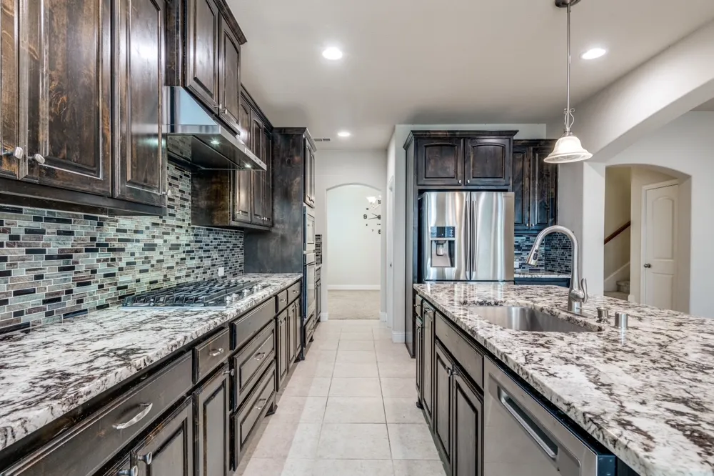 813 Warwick Boulevard Lewisville, TX 75056