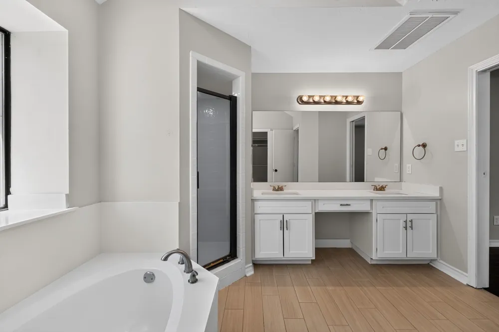 2907 Trail Lake Drive Grapevine, TX 76051