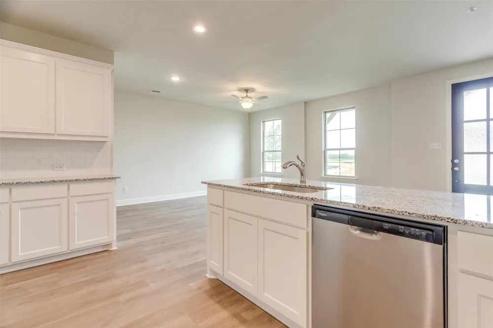 1529 HOmeplace Circle Mansfield, TX 76063