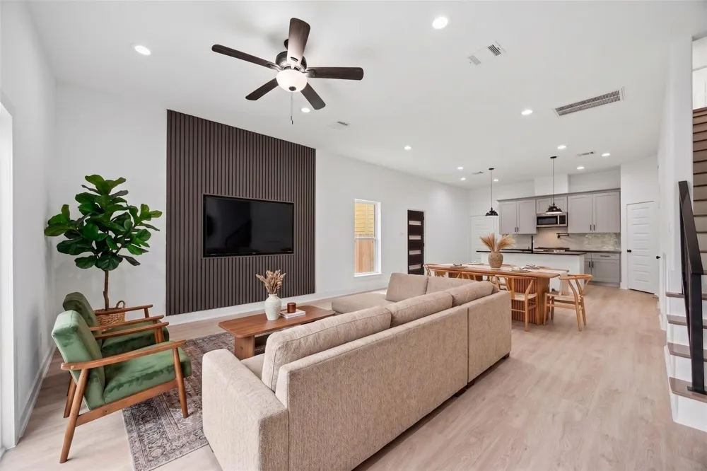2217 Lee Street Houston, TX 77026