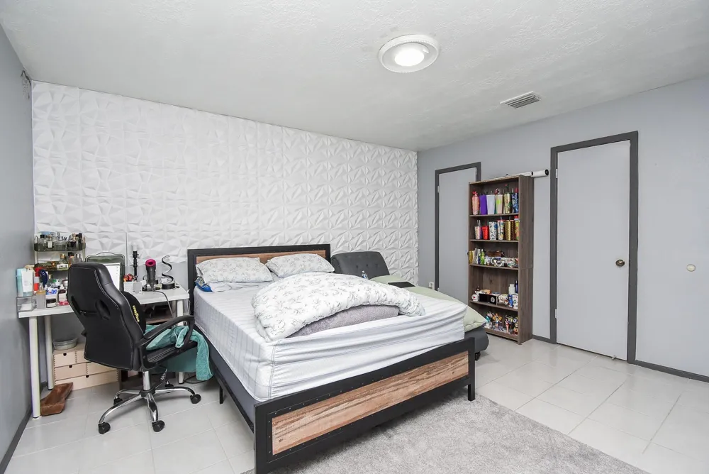 12469 Sharpview Drive #2469 Houston, TX 77072