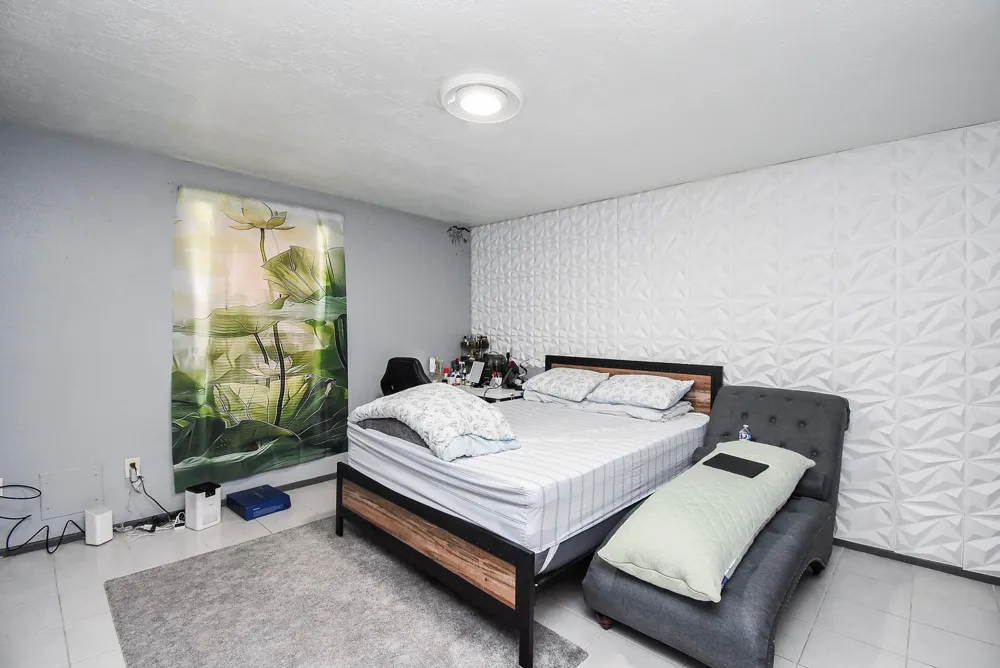 12469 Sharpview Drive #2469 Houston, TX 77072