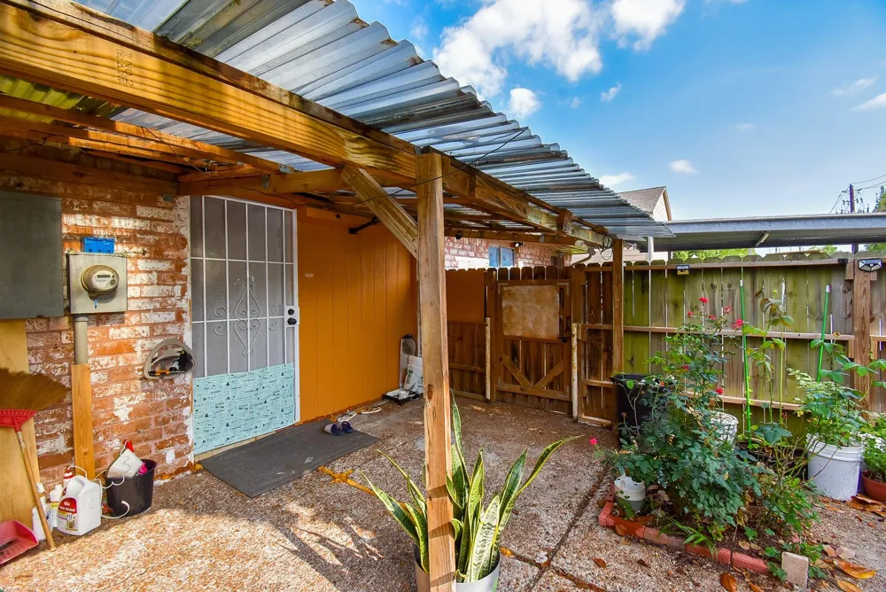 12469 Sharpview Drive #2469 Houston, TX 77072