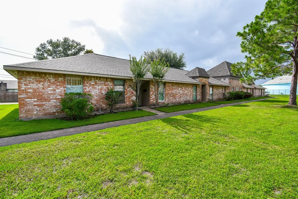 12469 Sharpview Drive #2469 Houston, TX 77072