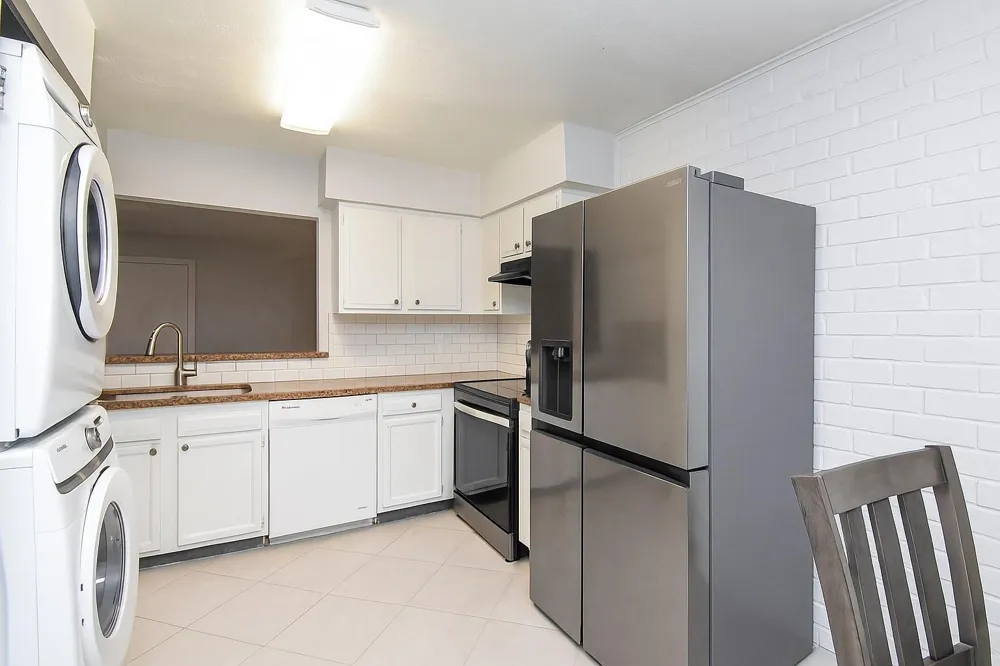 12469 Sharpview Drive #2469 Houston, TX 77072