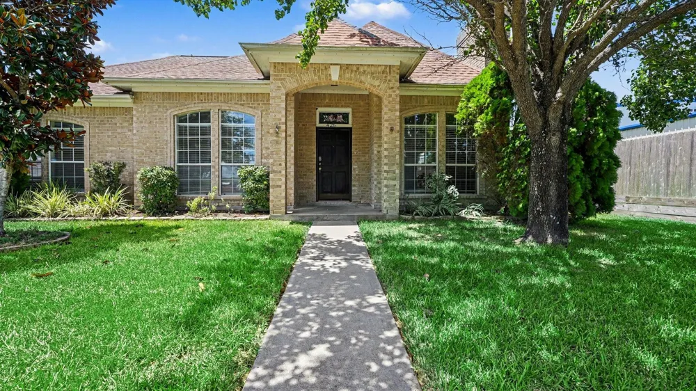 426 27th Street San Leon, TX 77539