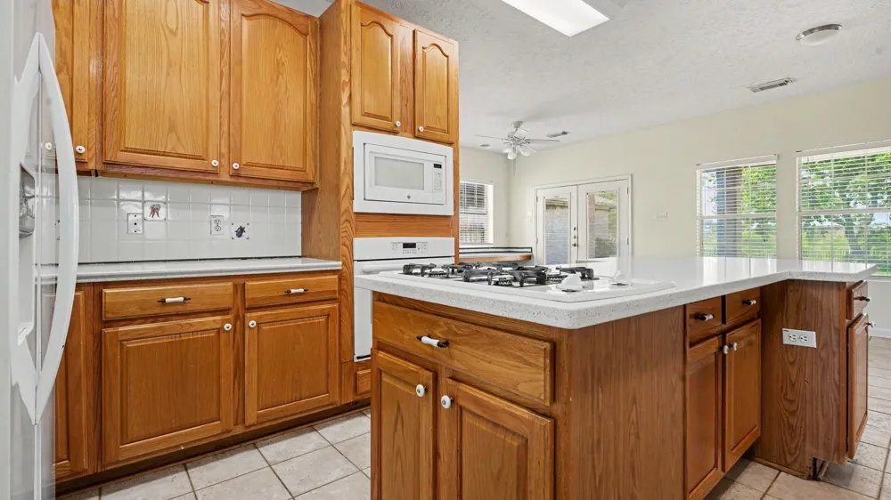 426 27th Street San Leon, TX 77539
