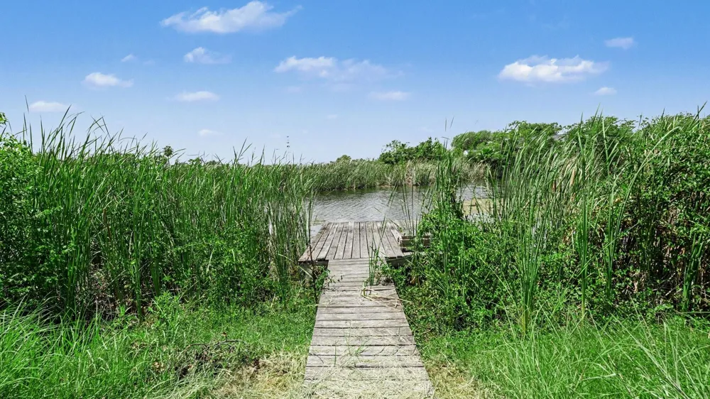 426 27th Street San Leon, TX 77539