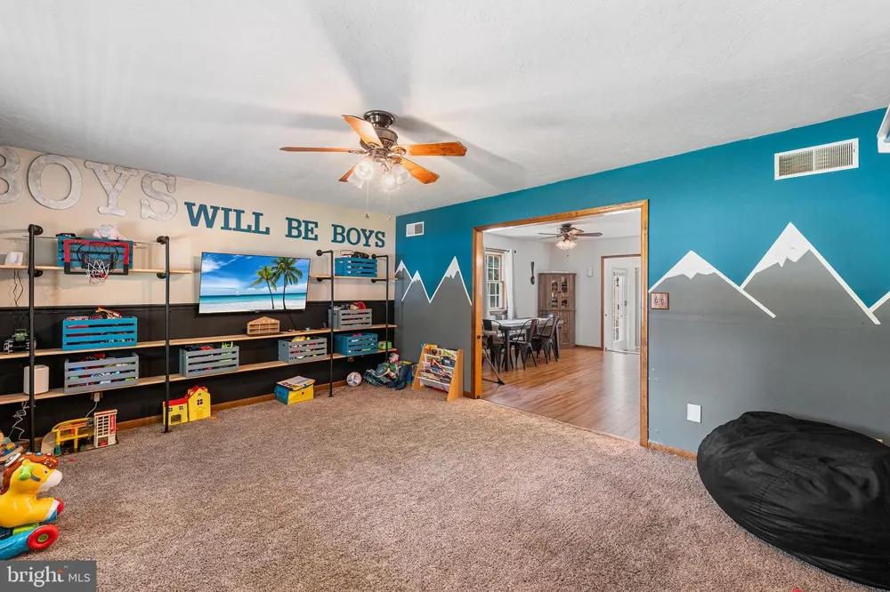 1165 FOX RUN TERRACE Hanover, PA 17331