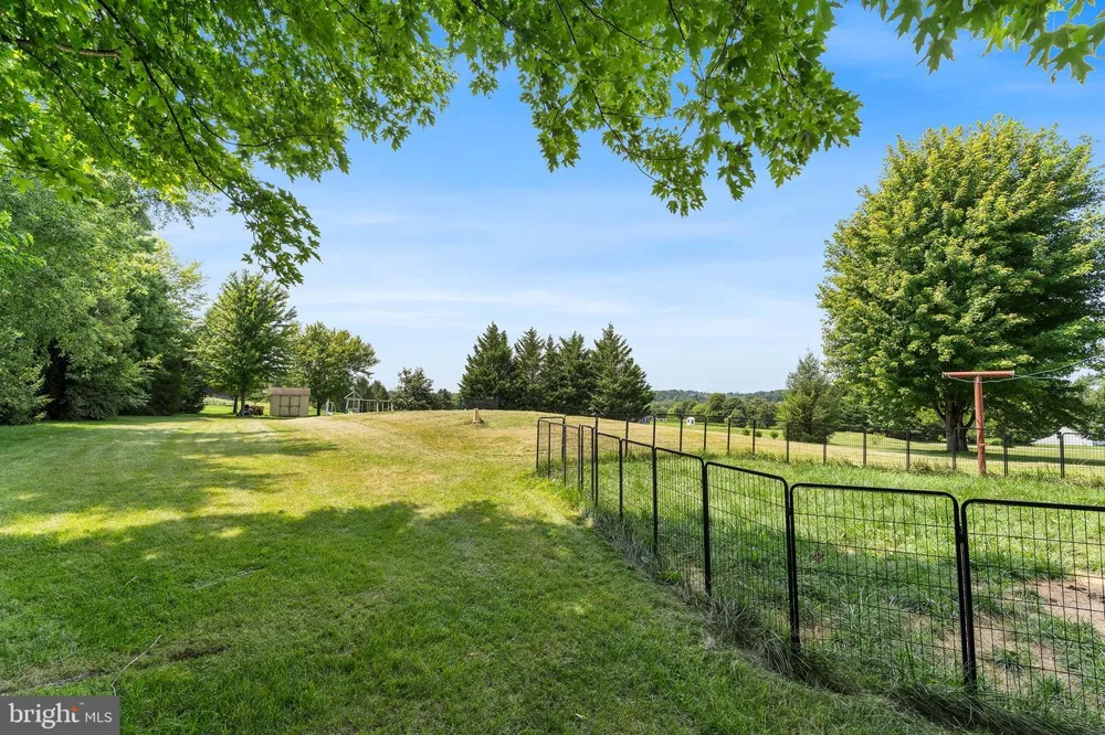 1165 FOX RUN TERRACE Hanover, PA 17331
