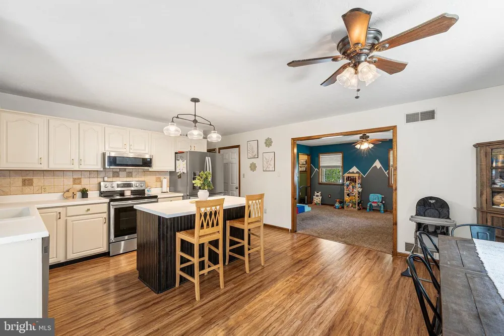 1165 FOX RUN TERRACE Hanover, PA 17331