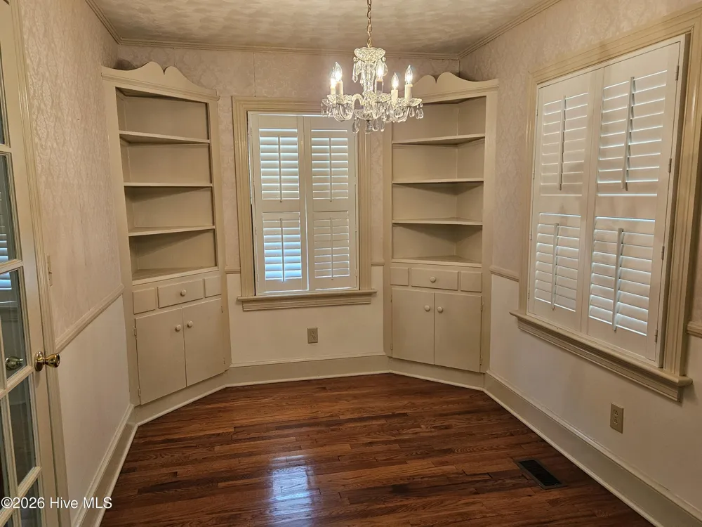 702 Stewart Avenue Clinton, NC 28328