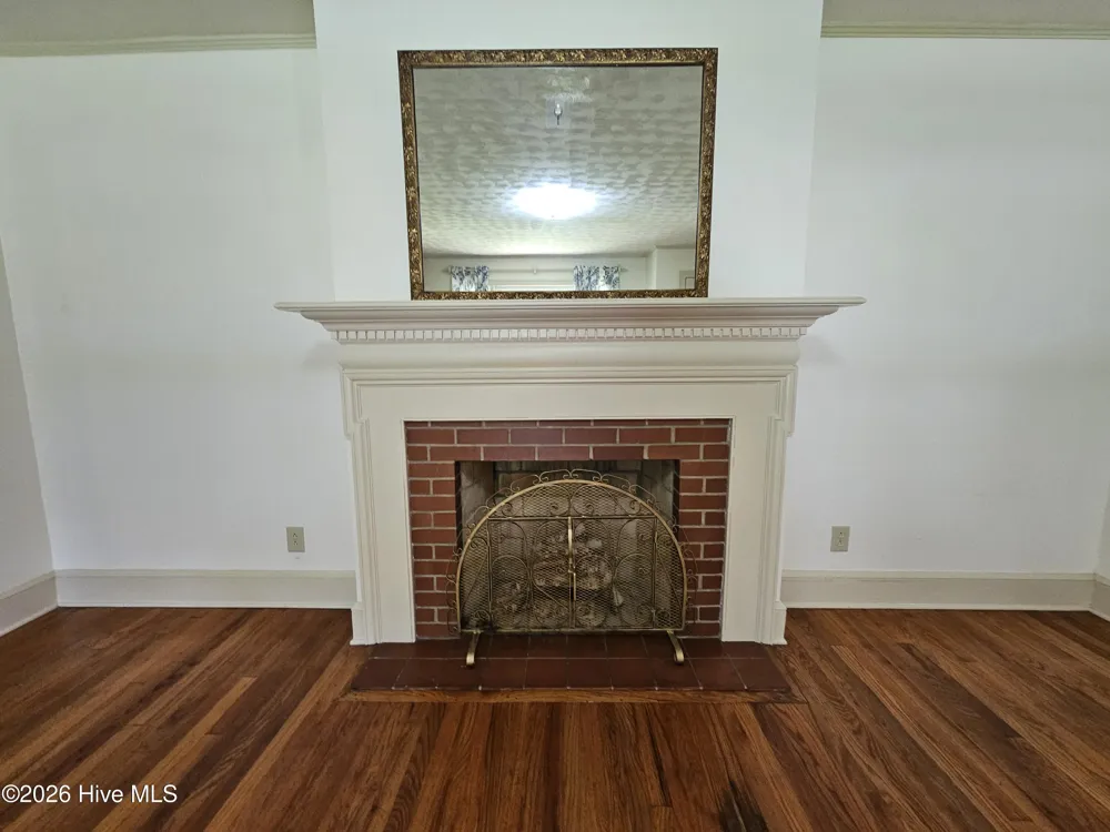 702 Stewart Avenue Clinton, NC 28328