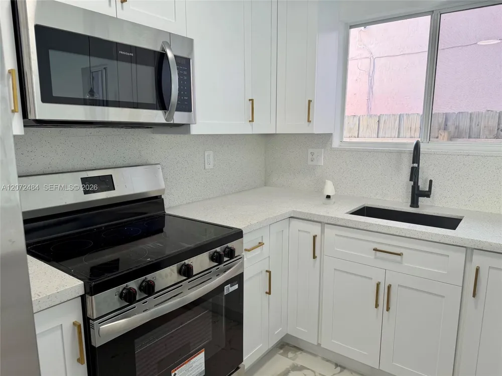 3401 NE 4th St Homestead, FL 33033