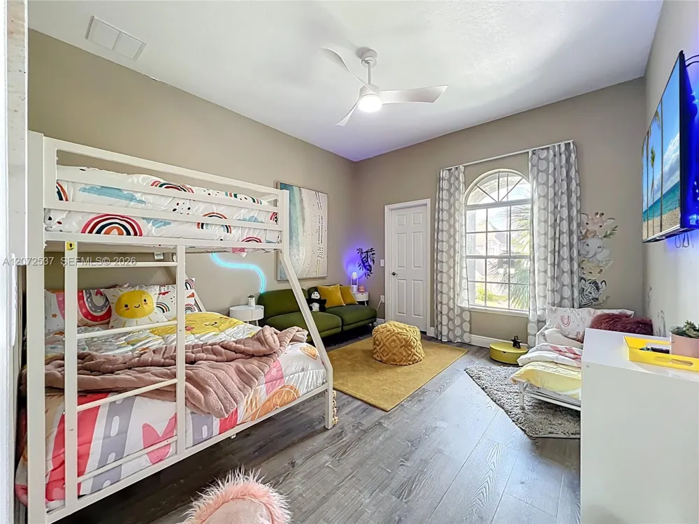 13430 Meadow Bay Loop Orlando, FL 32824