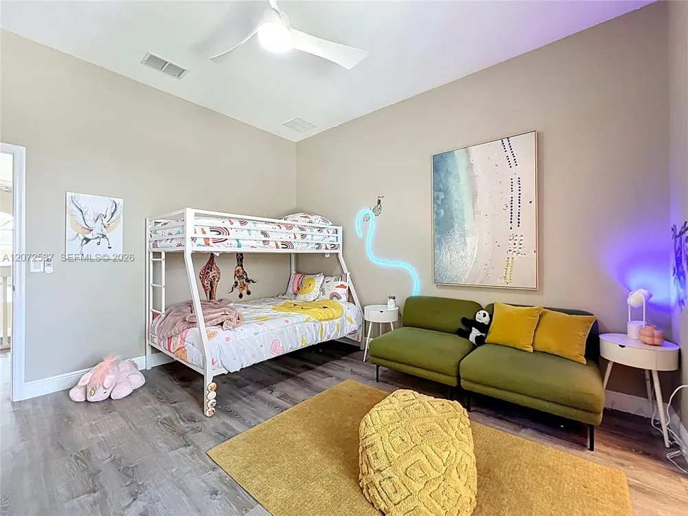 13430 Meadow Bay Loop Orlando, FL 32824