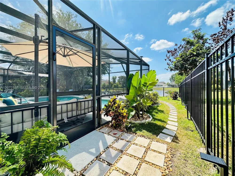 13430 Meadow Bay Loop Orlando, FL 32824