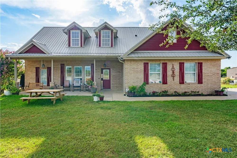 9122 Stinnett Mill Road Salado, TX 76571