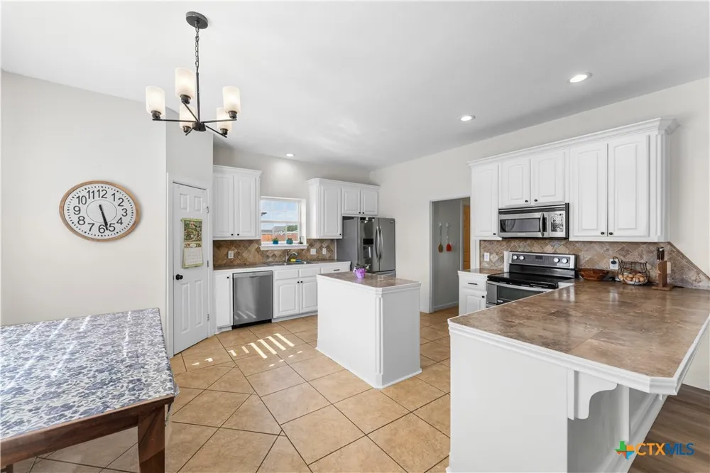 9122 Stinnett Mill Road Salado, TX 76571