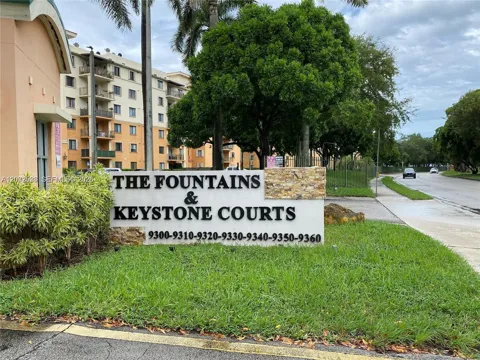 9320 Fontainebleau Blvd #215