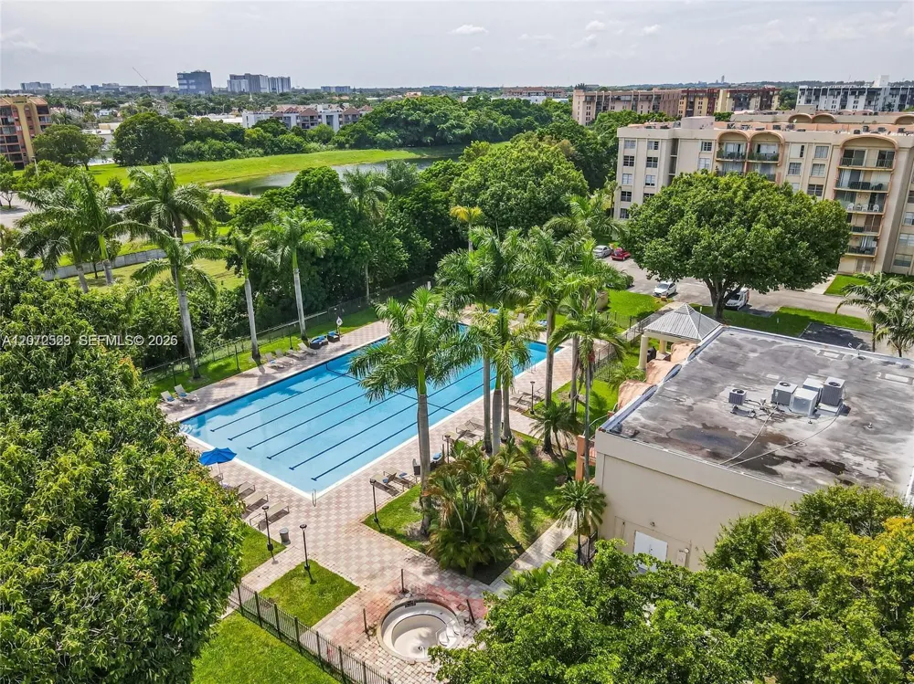 9320 Fontainebleau Blvd #215 Miami, FL 33172