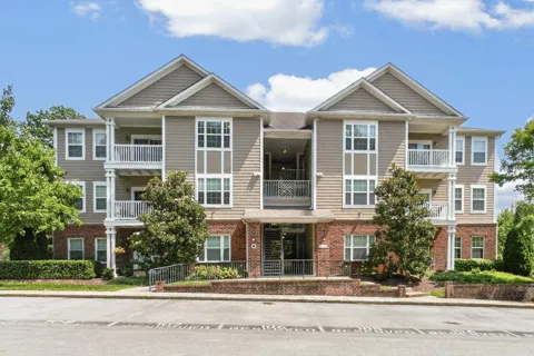 8605 Peckham Ln #9