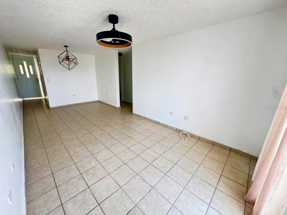 COND CHALET DE LAS PALMAS EDIFICIO B #B-307 Humacao, PR 00791
