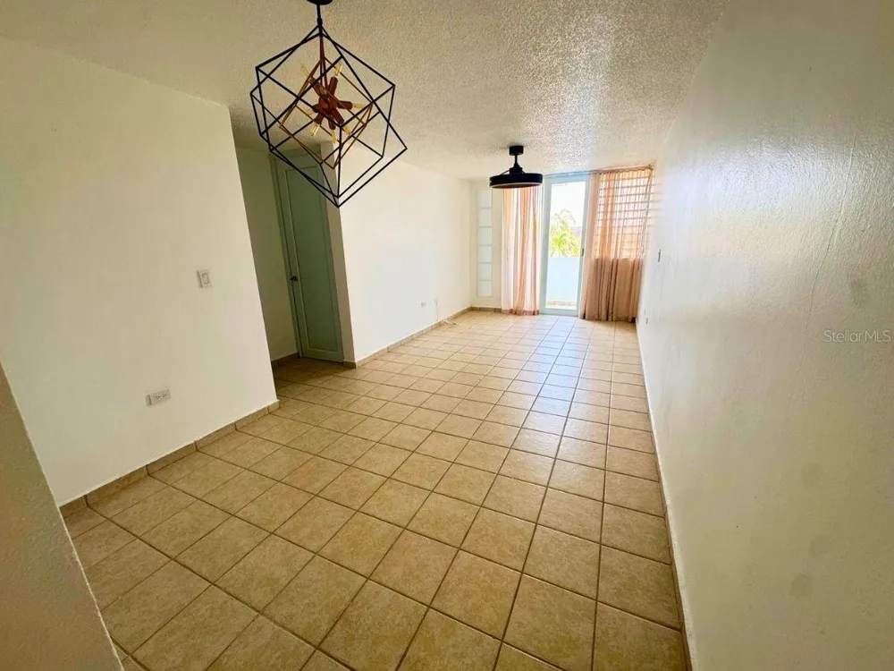 COND CHALET DE LAS PALMAS EDIFICIO B #B-307 Humacao, PR 00791