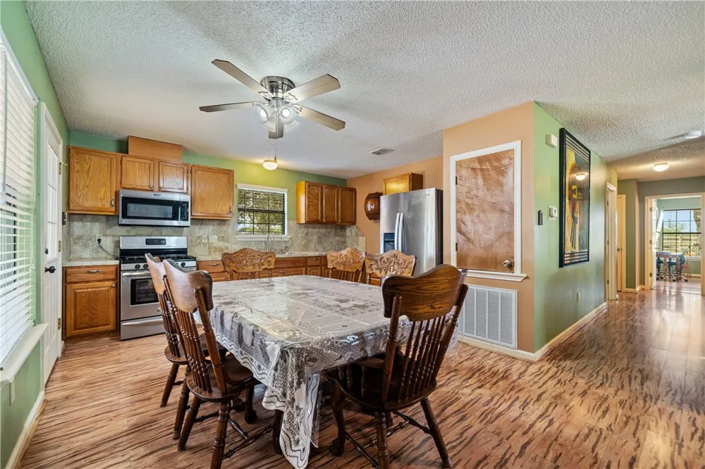 152 Clearwater Crossing Orange Grove, TX 78372