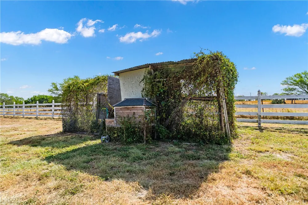 152 Clearwater Crossing Orange Grove, TX 78372