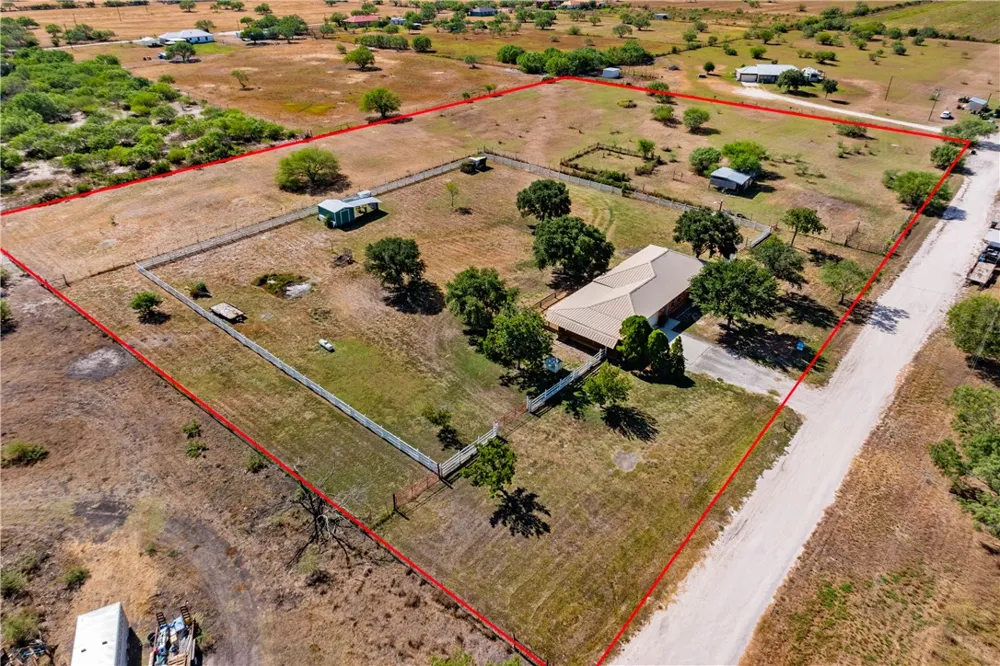 152 Clearwater Crossing Orange Grove, TX 78372