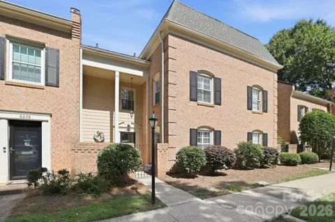 6606 Bunker Hill Circle