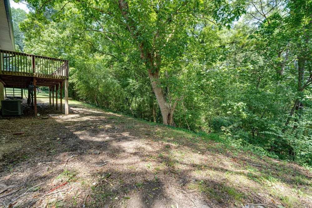 6 Canary Lane Rossville, GA 30741