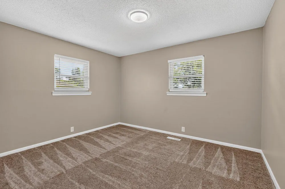 6 Canary Lane Rossville, GA 30741