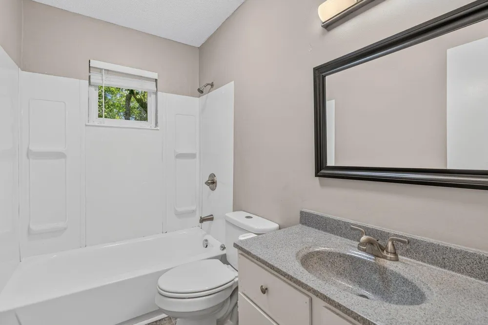 6 Canary Lane Rossville, GA 30741