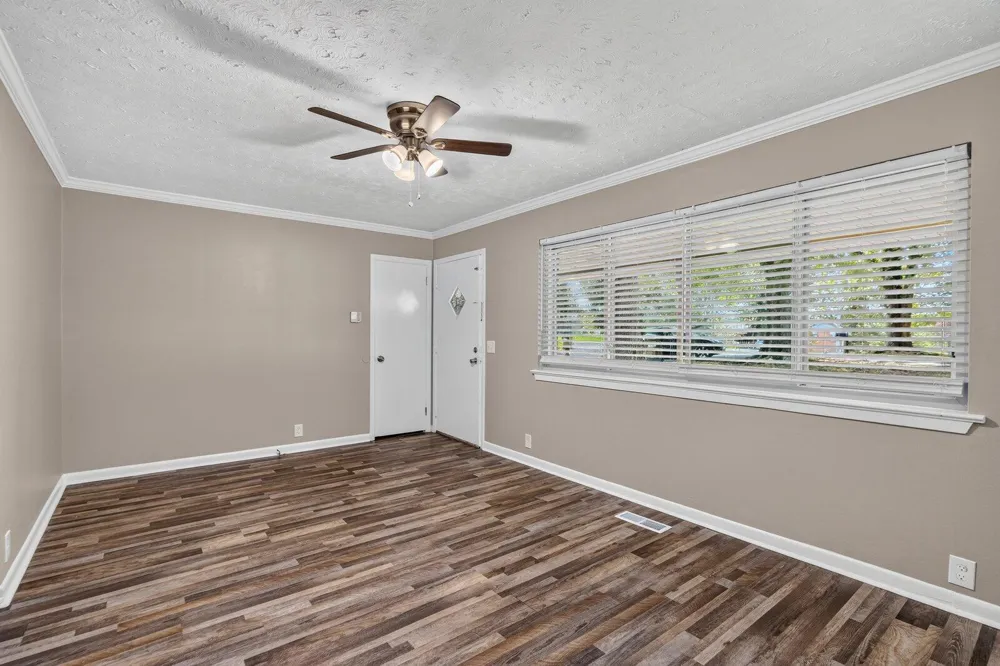 6 Canary Lane Rossville, GA 30741