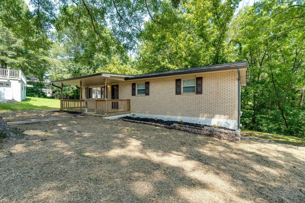 6 Canary Lane Rossville, GA 30741